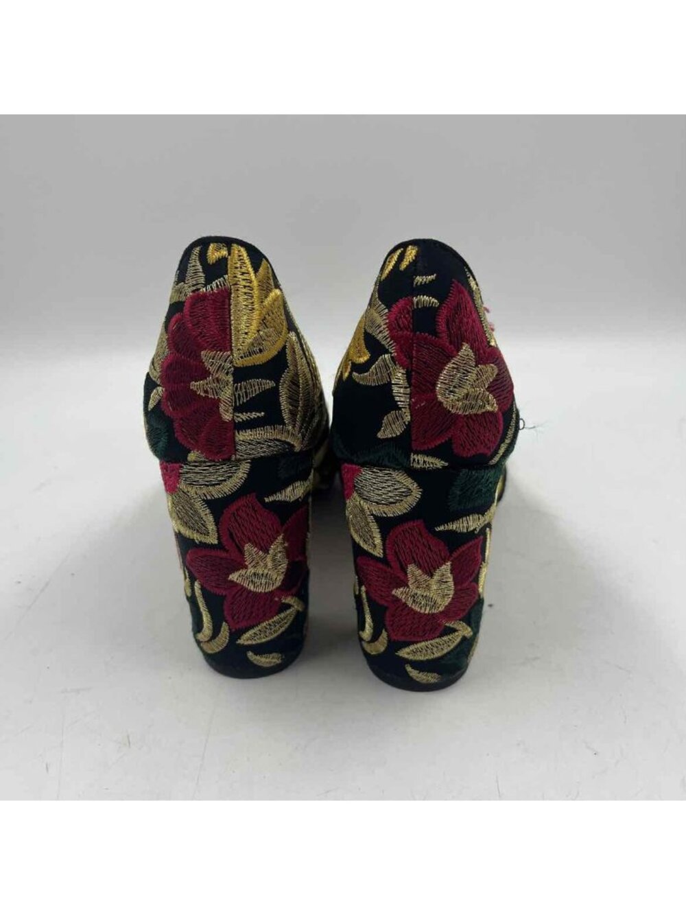 Sole Society Women's Shoe Size 7.5 Black Embroidered Heels - Picture 3 of 4
